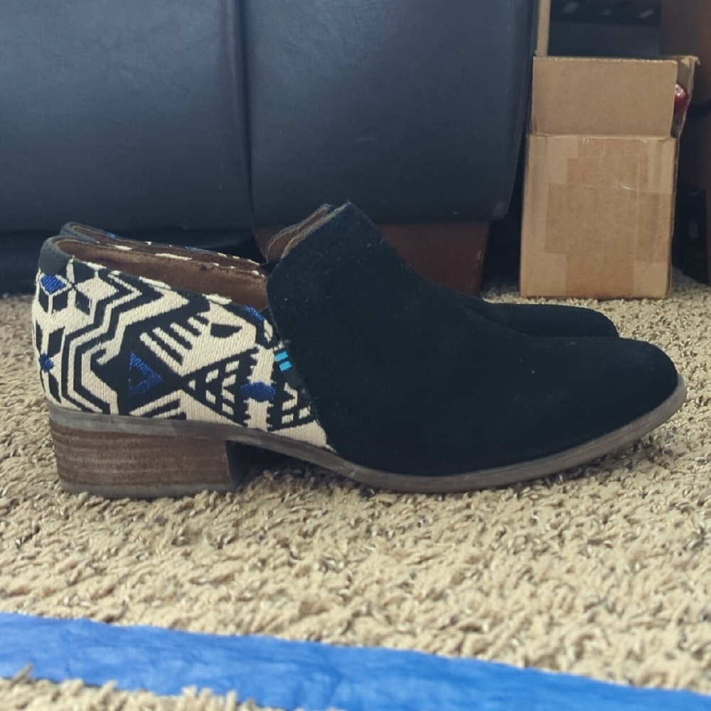 Toms Black and Geometric Pattern Ankle Booties